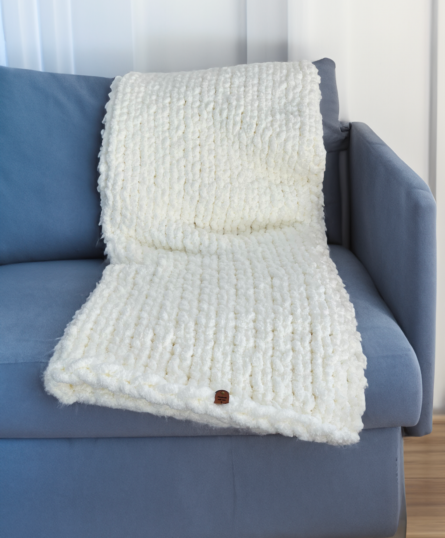 Handmade chunky chenille yarn blanket - One Color
