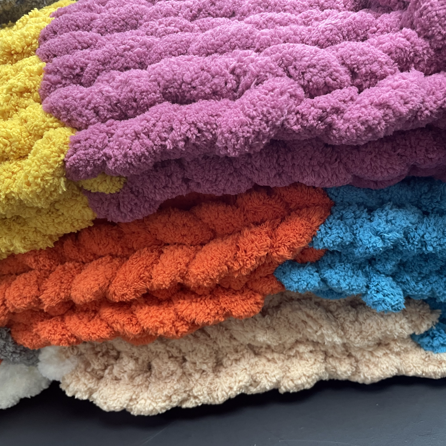 Handmade chunky chenille yarn blanket - Multicolor