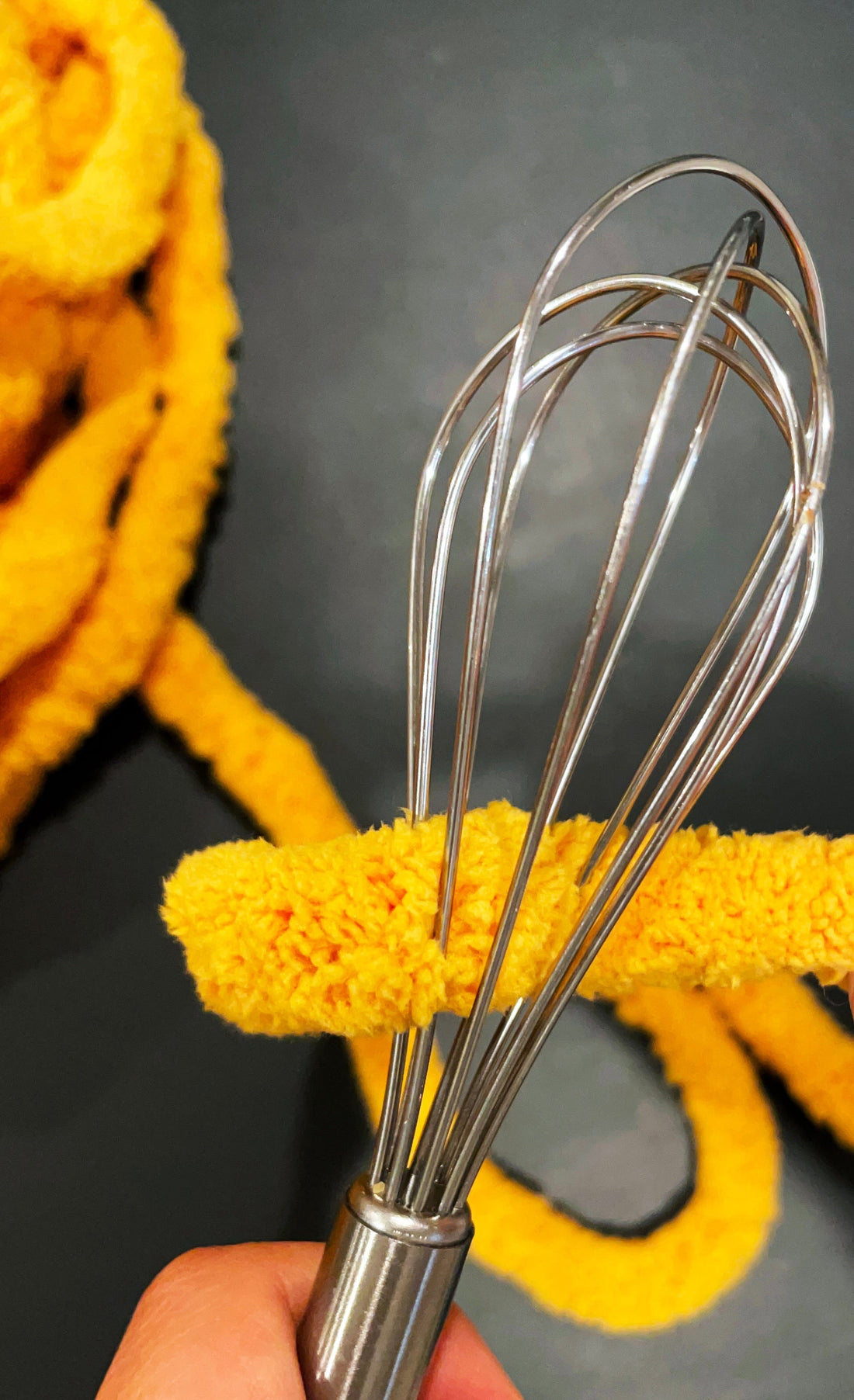 RAYA™ FLUFFER – Chunky Yarn Fluffing Tool