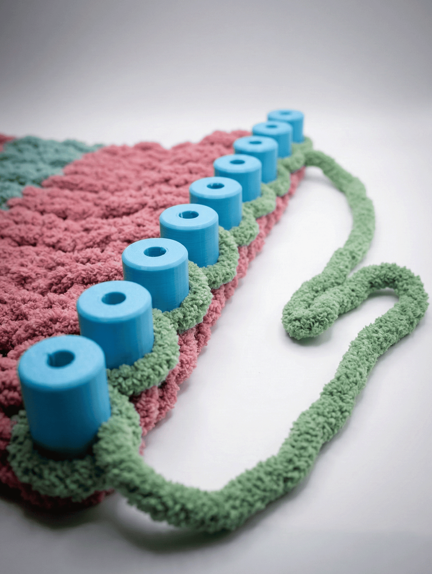 ADD-ONS: 1" to 1.5" Diameter Expansion Snap-On Adapter