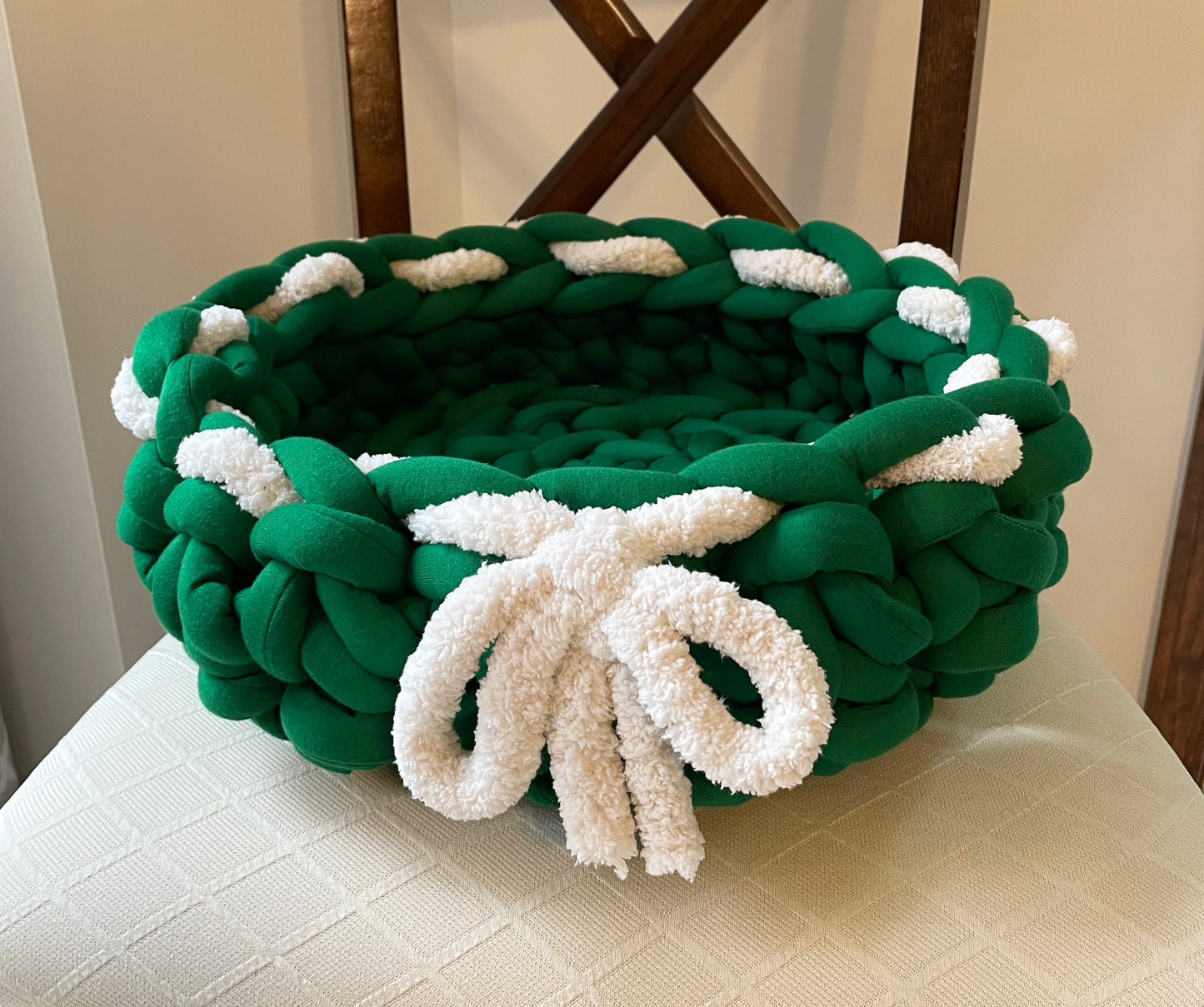 Hand-Crocheted Pet Bed by RAYA Crafts