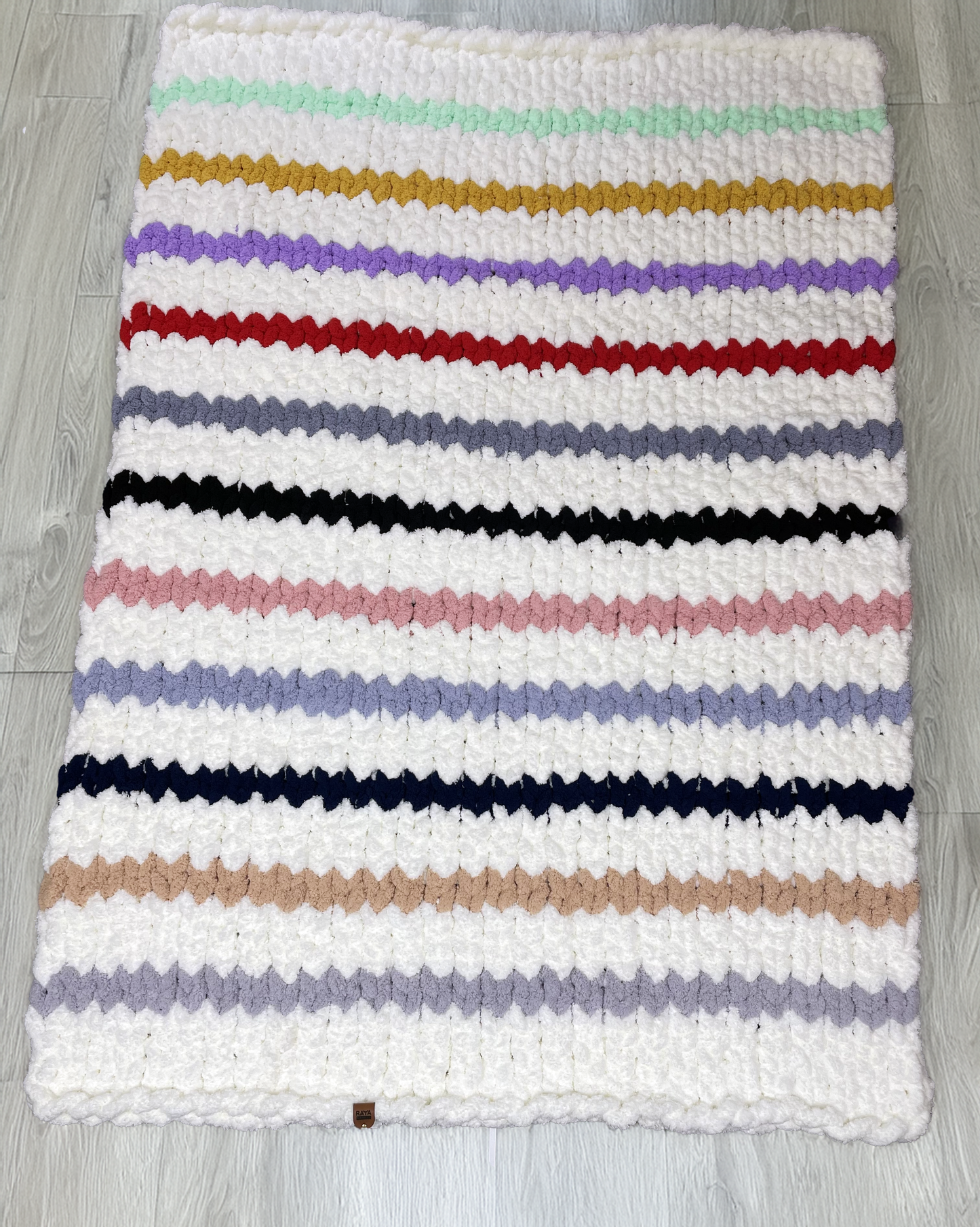 "Handmade chunky chenille yarn blanket" - Multicolor