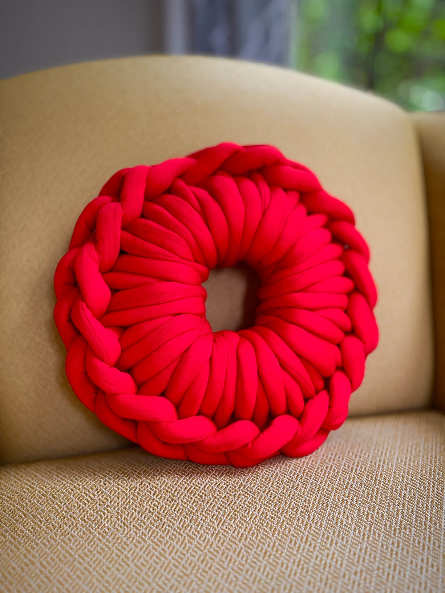 Hand crochet rounded shape pillow/cushion tube yarn.